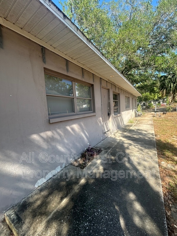 Building Photo - 1530 Carmel Ave