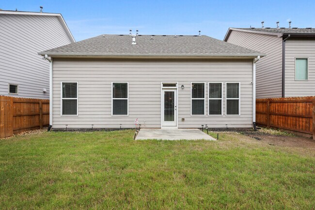 Building Photo - 5999 Found Forest Cove