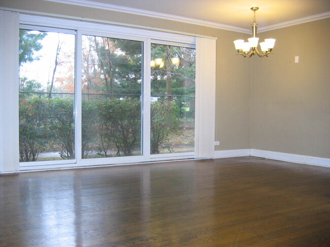 Building Photo - 10117 Old Orchard Ct
