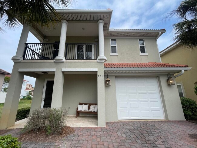 Building Photo - 241 Inverrary Dr