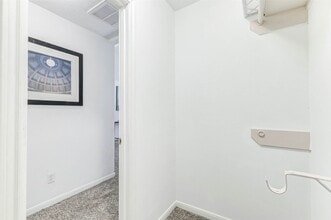 Building Photo - 5227 Brinkman Ct