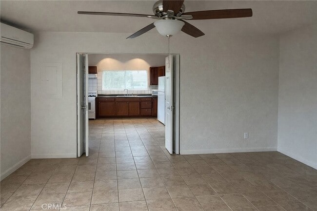 Foto del edificio - 494 Alta Mesa Dr