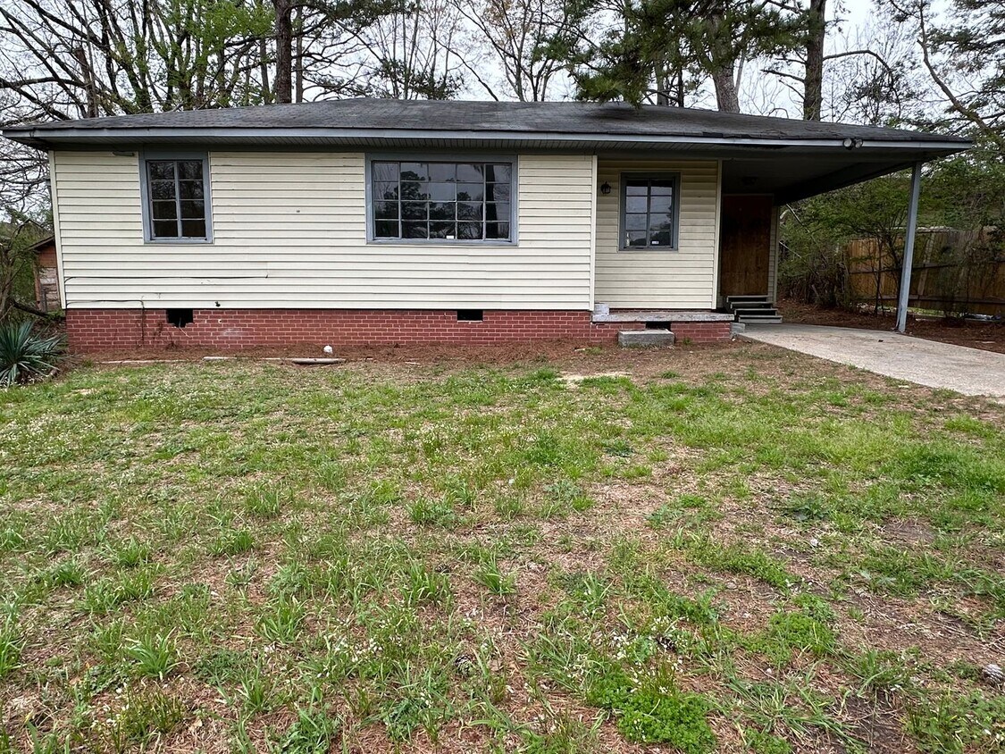 Foto principal - 1915 Shady Ln Dr