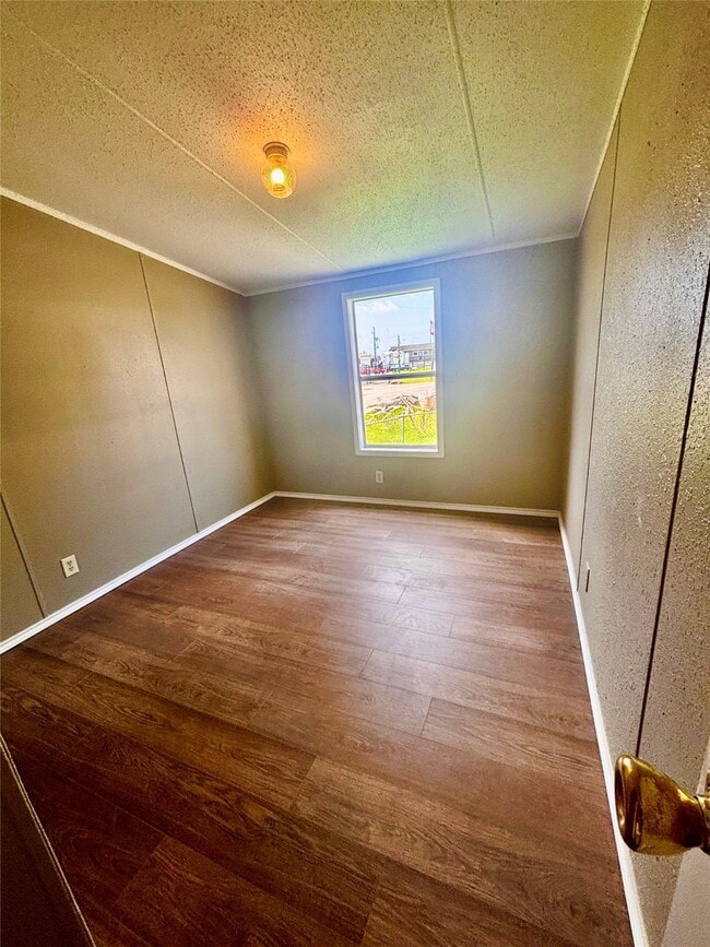Foto del edificio - 2515 Oyster Creek Bend