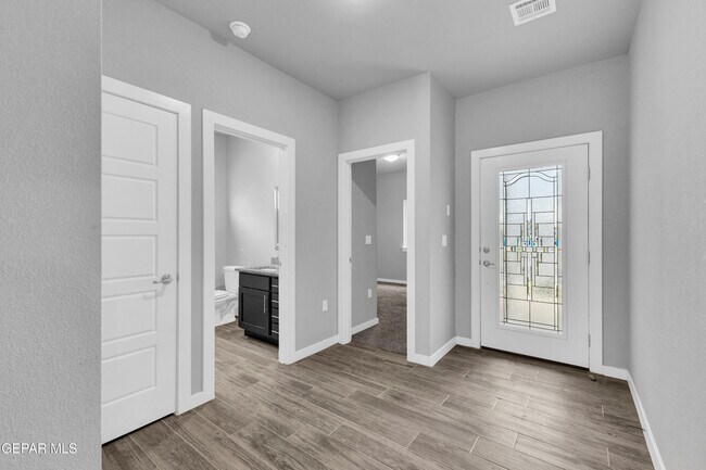 Foto del edificio - 11364 Santa Barbara