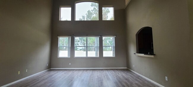 Foto del edificio - 5 br, 3.5 bath House - 2624 STRATHAM COURT