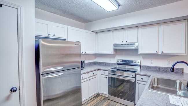 Foto del edificio - 2 Bdrm / 1.5 Bath Townhouse in Johnson Cit...