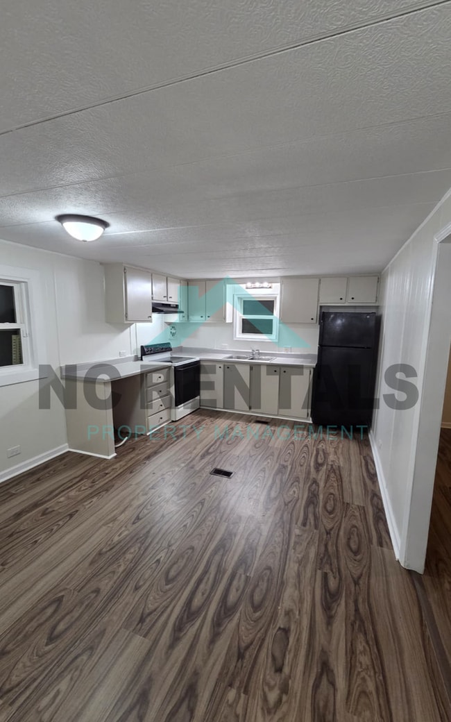 Building Photo - 7100 Tipton Dr