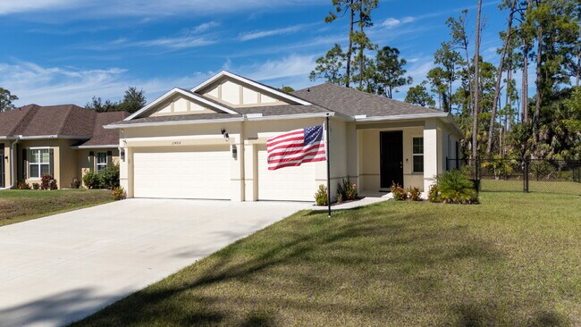 Foto del edificio - Move in now with zero deposit! This stunni...