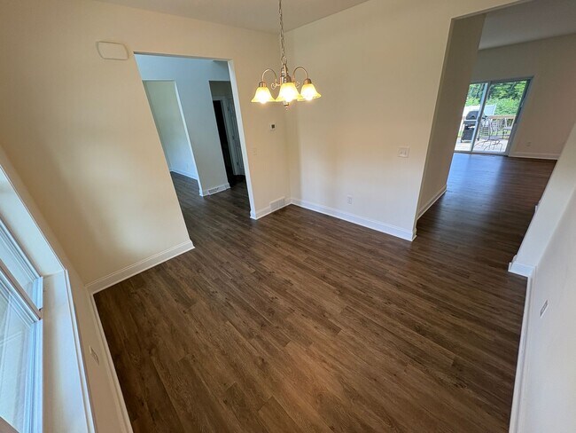 Foto del edificio - Charming 4 bedroom 3 bath in Ballston Lake #