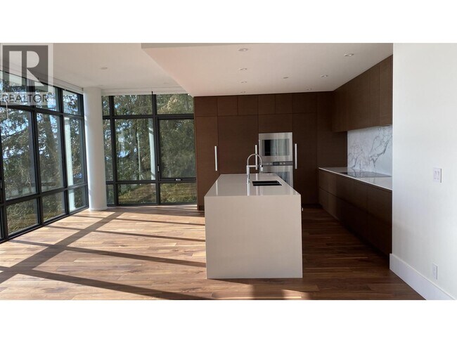 Photo du bâtiment - 3101 Burfield Pl