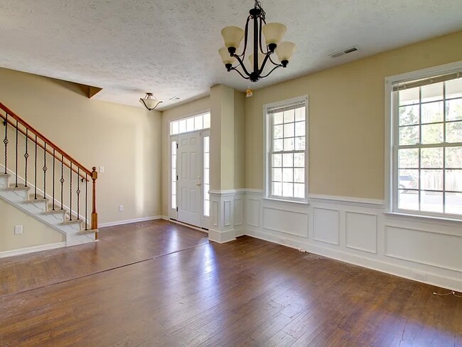 Building Photo - 11 Ironwood Way