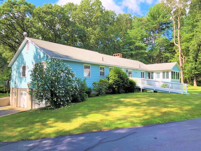 Building Photo - 47 Deerhaven Rd