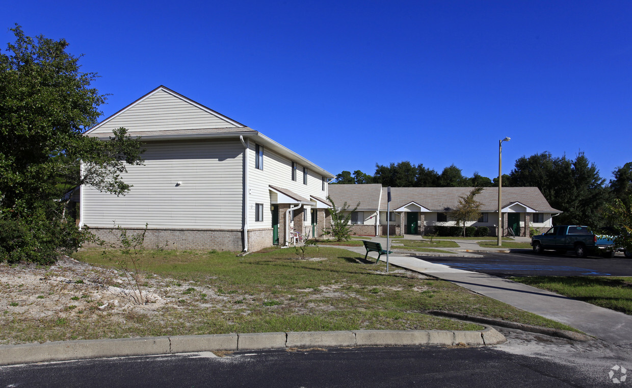 Building Photo - Carrabelle Cove