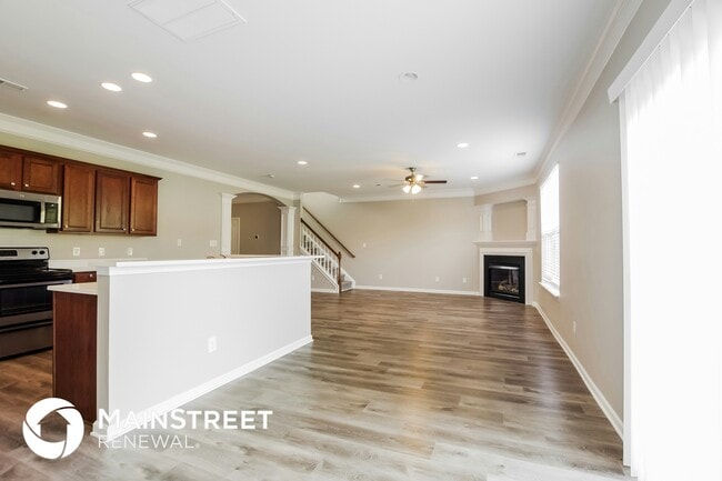 Building Photo - 4208 Bathurst Dr