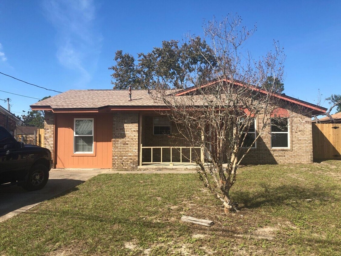 2015 Pritchard St, Panama City, FL 32405 House Rental in Panama City
