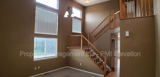 Building Photo - 761 Chadwick Cir