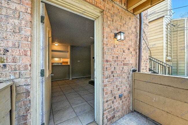 Building Photo - 6176 Vega Dr