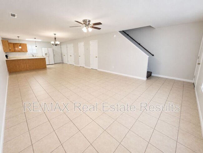 Foto del edificio - 290 Meadow Ct
