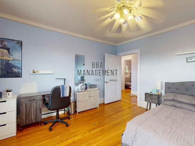 Building Photo - HOT FENWAY LISTING!!!!!