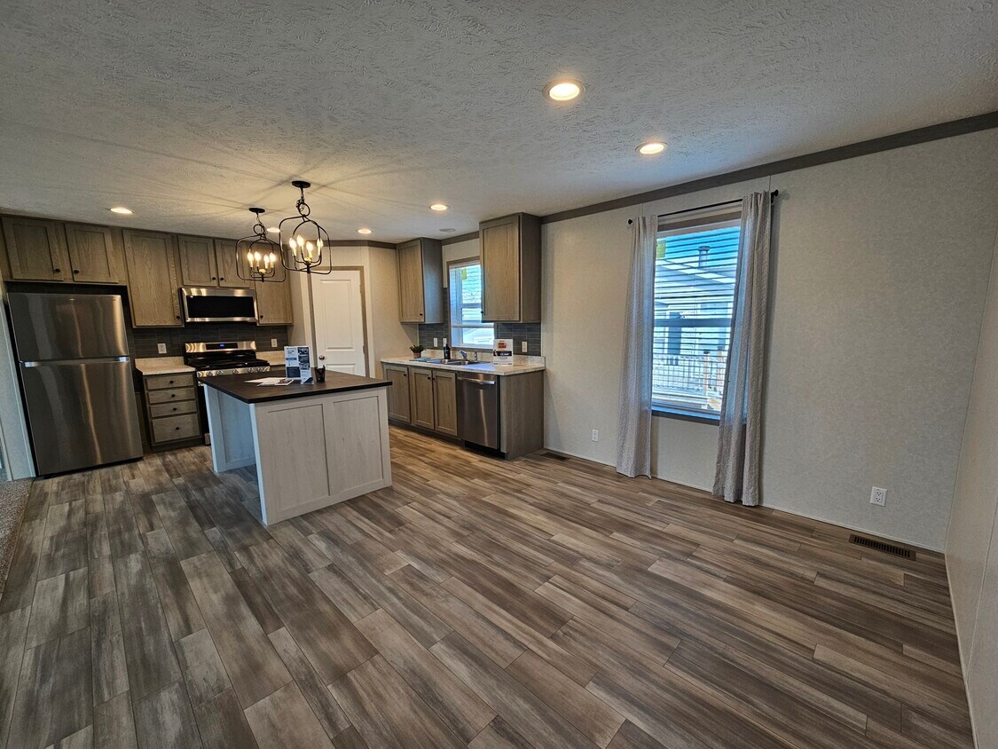 Foto principal - 9214 Harbor Ln