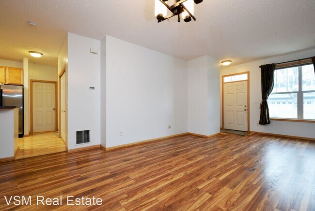 Building Photo - 3 br, 2.5 bath House - 1624 Legacy Pkwy E #7