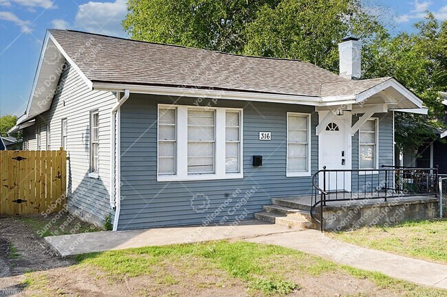 Foto del edificio - 3 br, 2 bath House - 316 Hot Wells Blvd