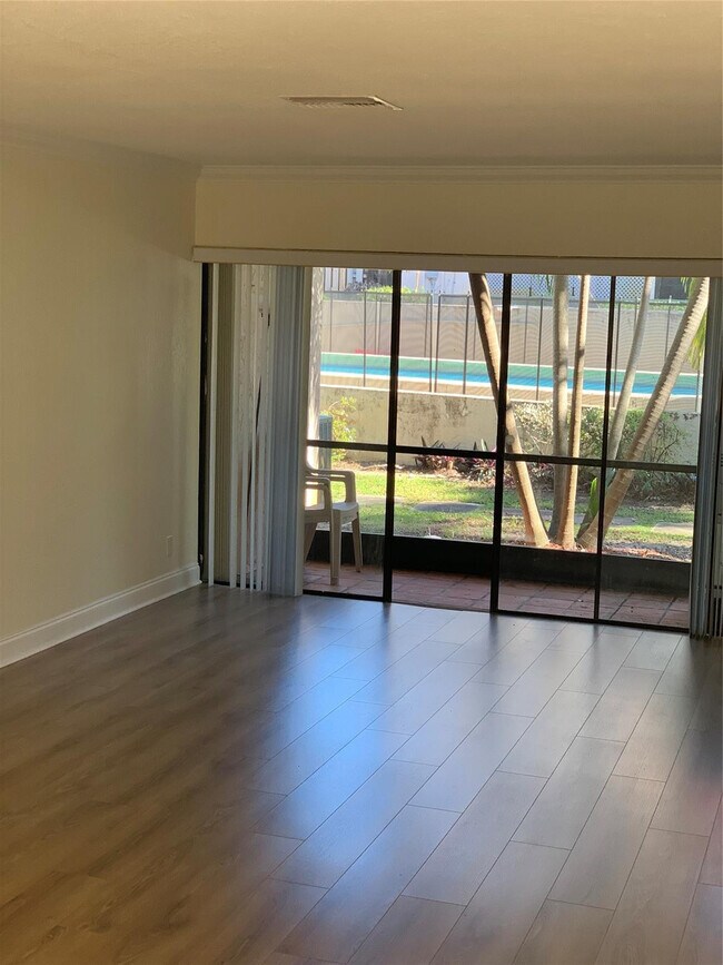 Foto del edificio - 1700 NW 4th Ave