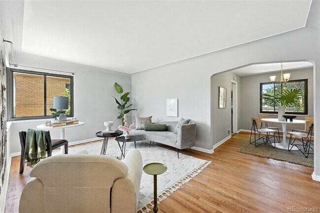 Foto del edificio - 3 Bed, 2 Bath Home in Denver