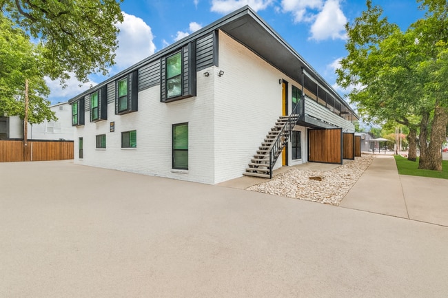 Foto del edificio - Palmilla Apartments