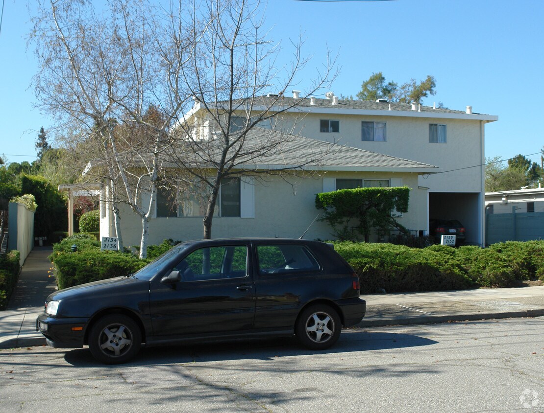 Foto del edificio - 2130-2136 Williams St