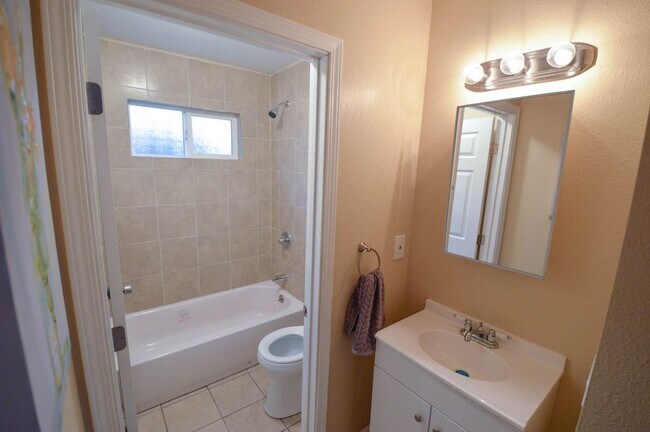 Foto del edificio - 3202 S Barcelona St