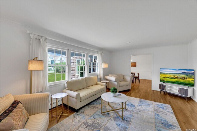 Foto del edificio - 14 Ogden Ln