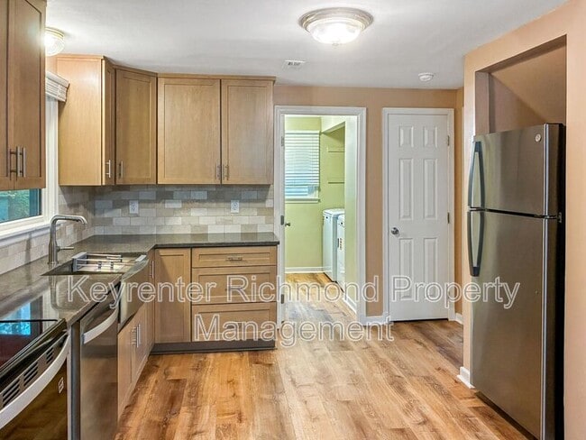 Foto del edificio - 2618 Darnell Rd