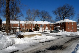 Building Photo - Colonial Residence