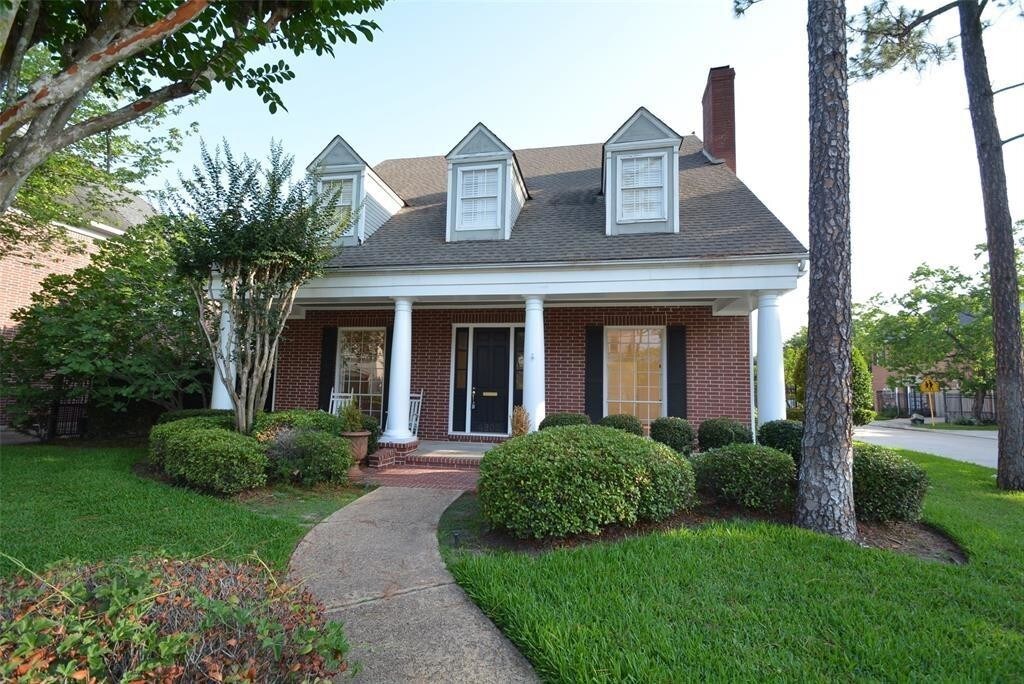 Foto principal - 4900 Florence St