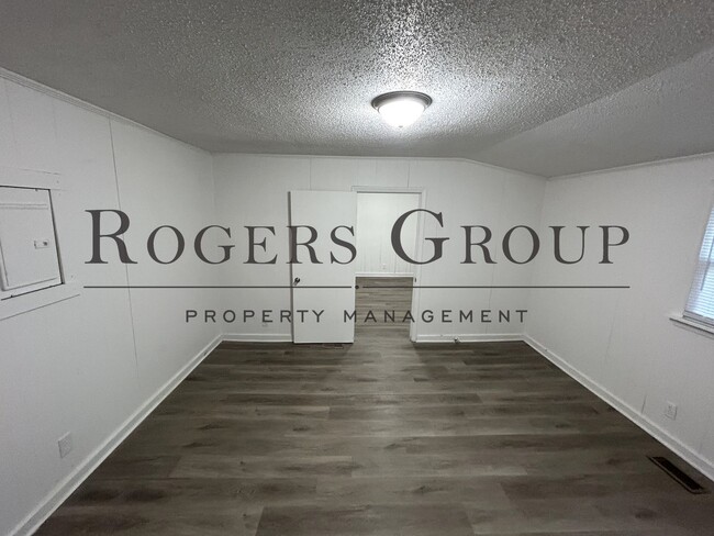 Foto del edificio - 126-128-128 Grant St