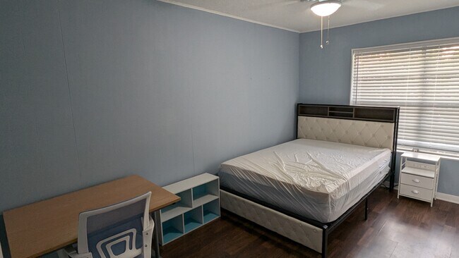 Building Photo - 3806 Plainsman Ln