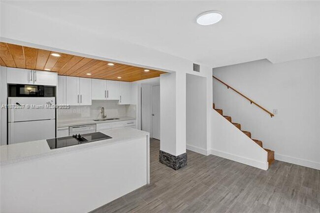 Photo - 6667 Miller Dr Townhome