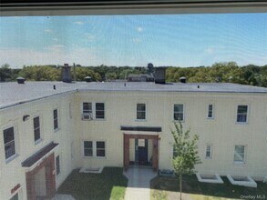 Building Photo - 120 E Central Ave