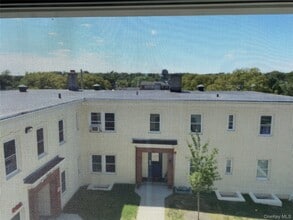 Building Photo - 120 E Central Ave