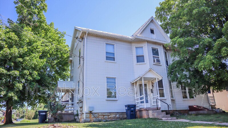 Foto principal - 306 E Wolfe St