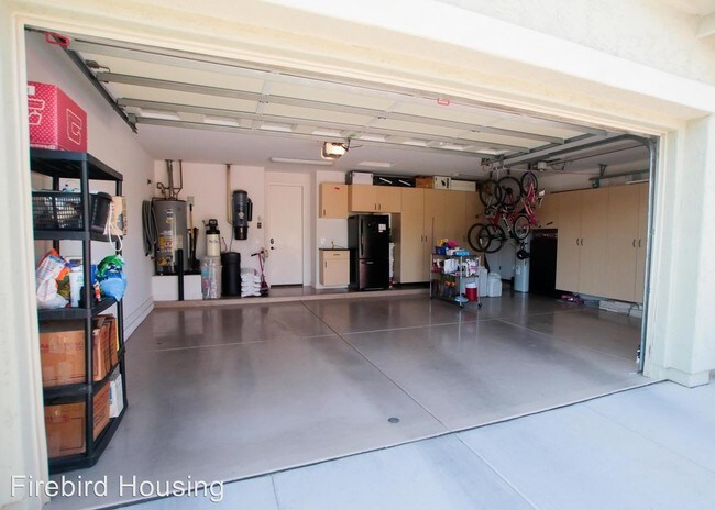 Building Photo - 4 br, 3 bath House - 4210 S Pinnacle Place