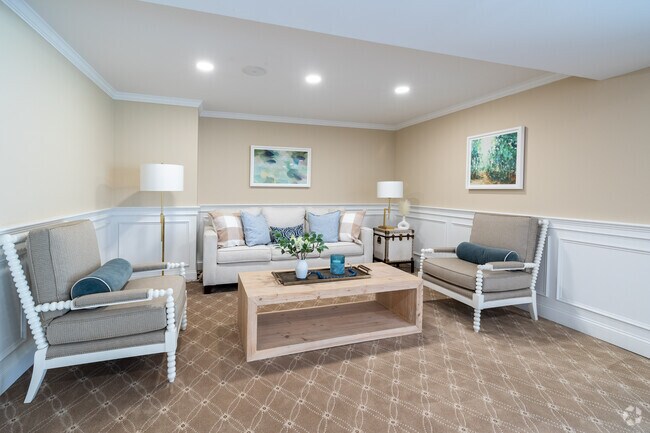 Foto del vestíbulo - Stonehill Towers