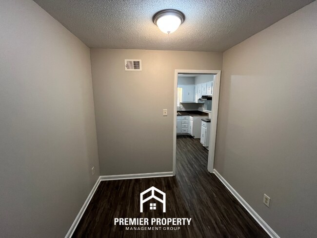 Building Photo - NEWLY RENOVATED 3BR/2BA in Whitehaven | Hardwood Floors, Fireplace & 2-Car Garage