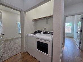 Building Photo - 9821 Turnbow St