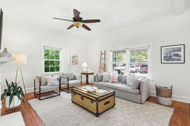 Foto del edificio - 2816 Yadkin Ave