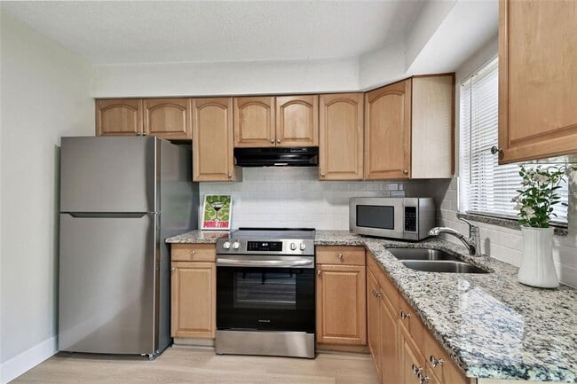 Foto del edificio - 4545 37th Ave N