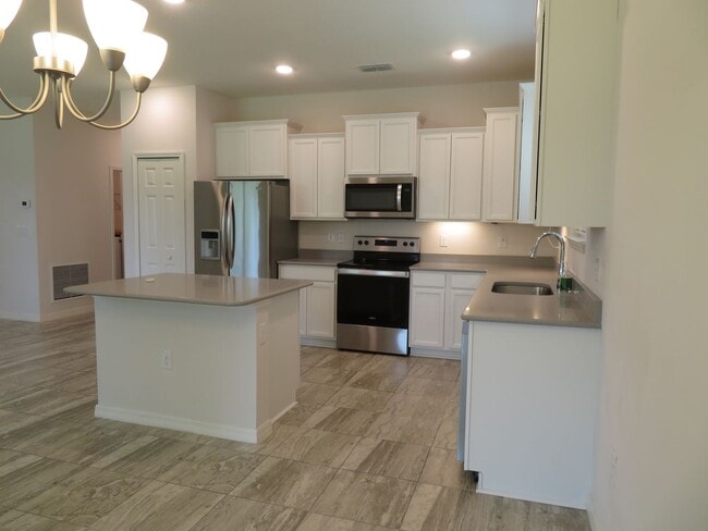 Building Photo - 368 Sandcrest Cir