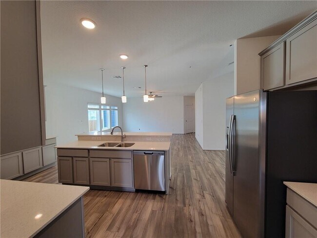 Building Photo - 244 Crystal Brook Dr